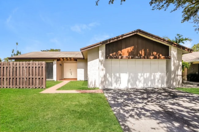Photo - 13514 SW 108th St Cir Casa