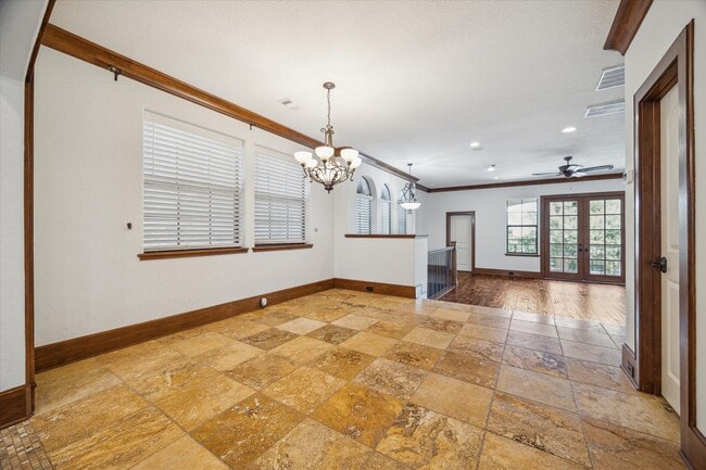 Photo - 3614 Lancashire St