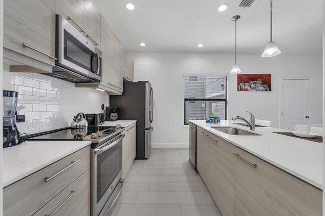 177 N Mitchell Mnr