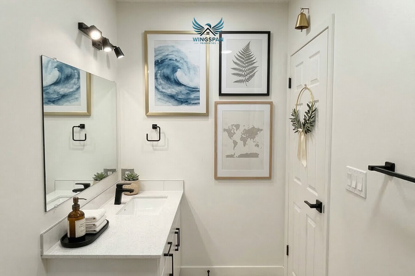 Photo - 2910 Dewdney Av