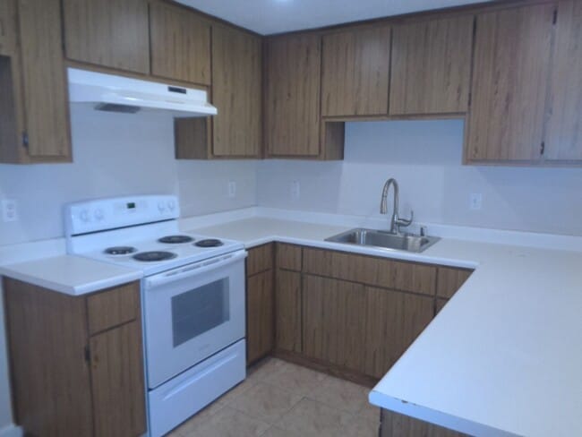 Photo - COMING SOON!!! Spacious 3 Bedroom Duplex