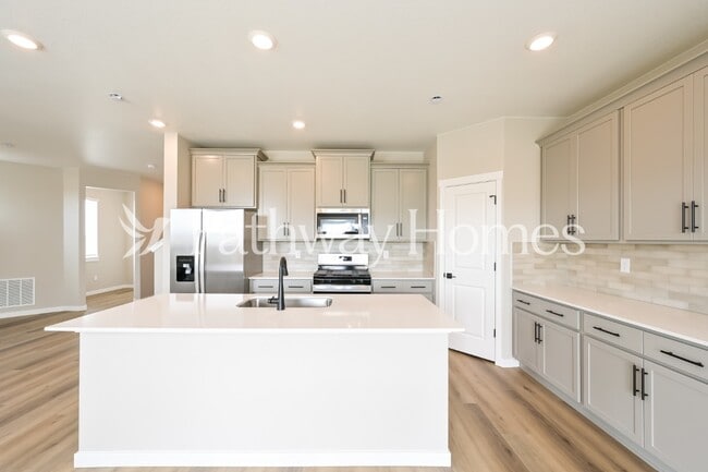 Photo - 17852 E 94th Pl