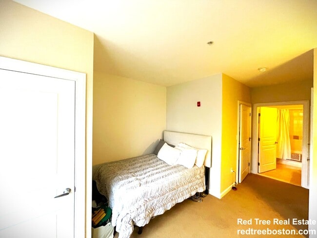 Photo - 3 Repton Cir Unit 3