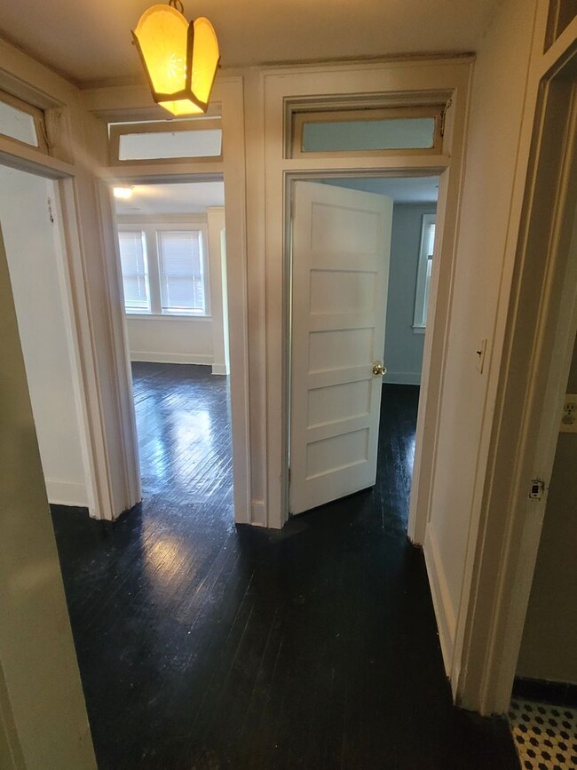 Photo - North Columbia House