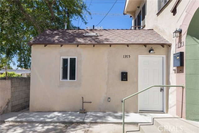 Photo - 1375 N Mentor Ave