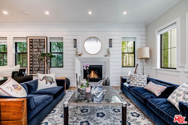 Photo - 4268 Colbath Ave