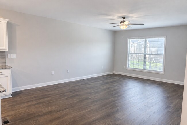 Photo - 2824 Yorkshire Moors Wy