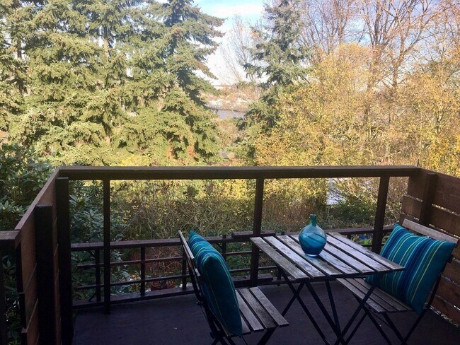 Photo - North Queen Anne Duplex