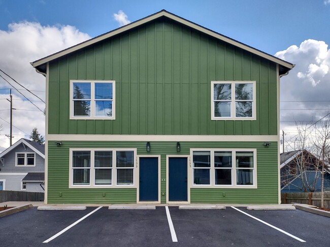 Building Photo - COMMERCIAL1725 Unit 1733 Rental
