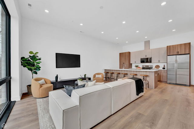 Photo - 1612 W Hastings St Unit 301