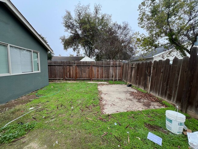 Photo - 304 N Sierra Vista Ave
