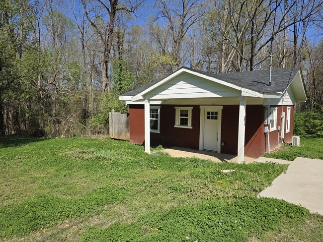 Building Photo - 803 Marve St