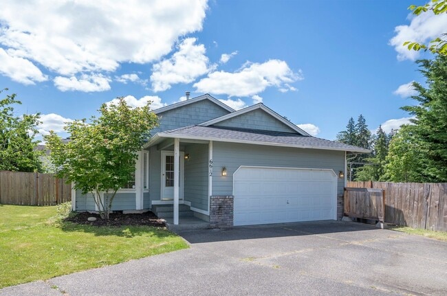 Building Photo - Exquisite 3-bedroom, 2-full bath Home in Puyallup