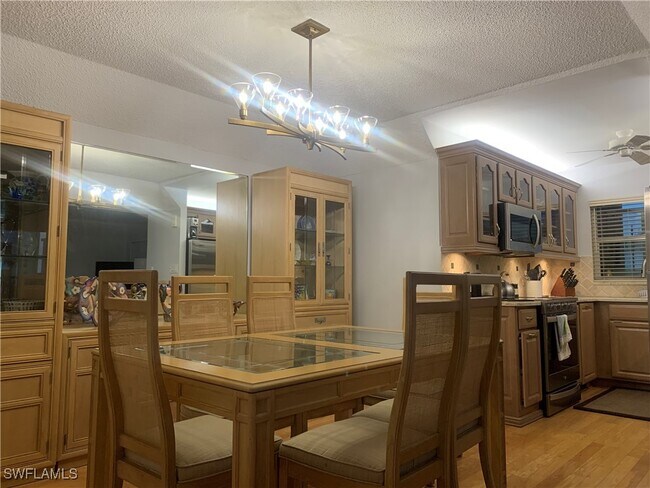 Photo - 3450 Gulf Shore Blvd N Unidad 406