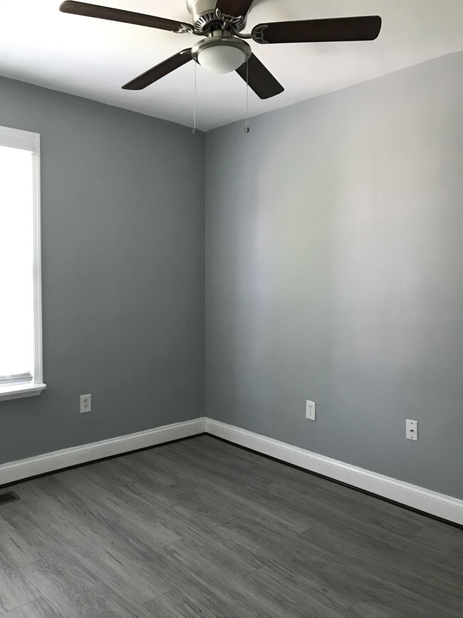 Photo - 5324 Ready Ave