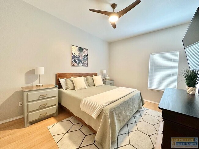 Photo - 77 Santa Isabel Blvd