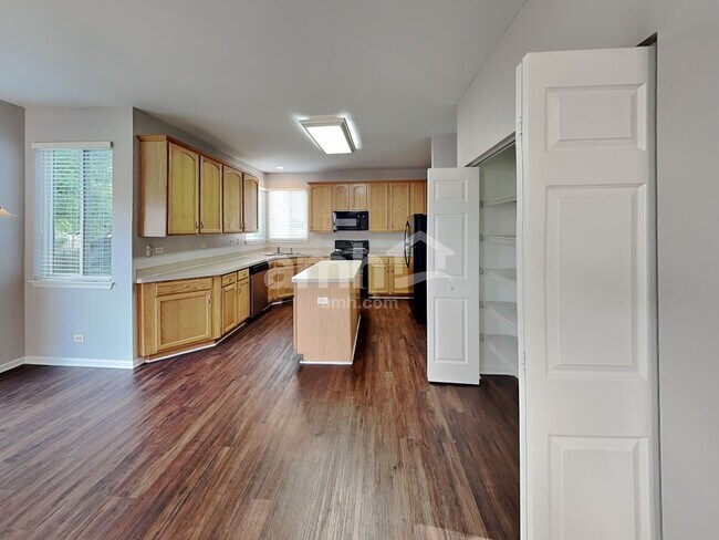 Photo - 1756 Wick Way