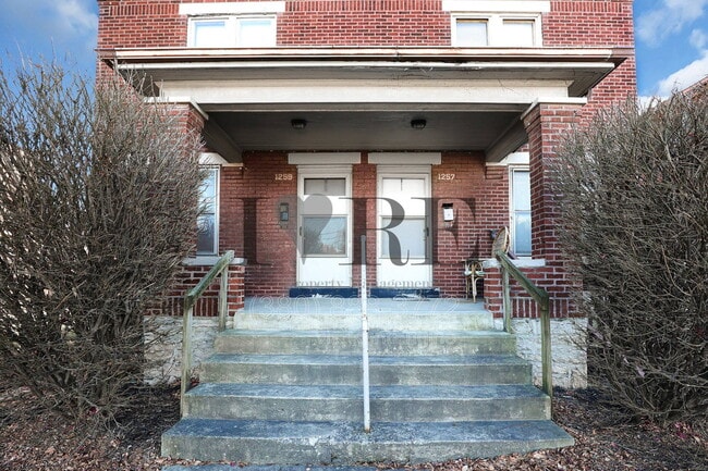 Photo - 1257 E Livingston Ave