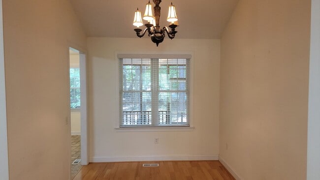 Photo - 1704 Irish Blvd