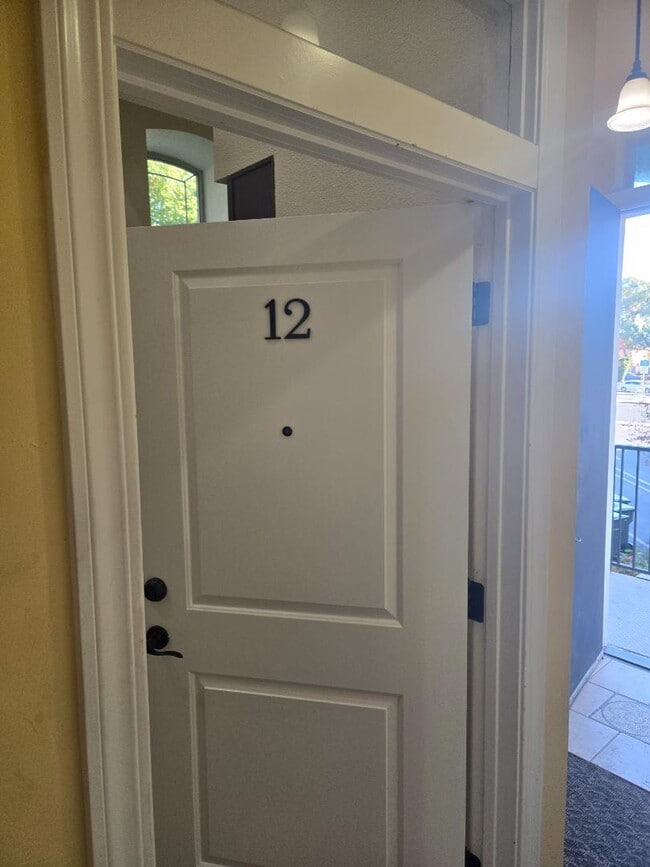 101 H. St - #12 - 101 H. St - #12 Apartment