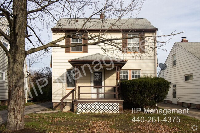 Building Photo - Modern and Charming 3 Bedroom in Maple Hei... Rental