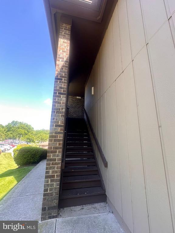 Building Photo - 5821 Royal Ridge Dr Unit E