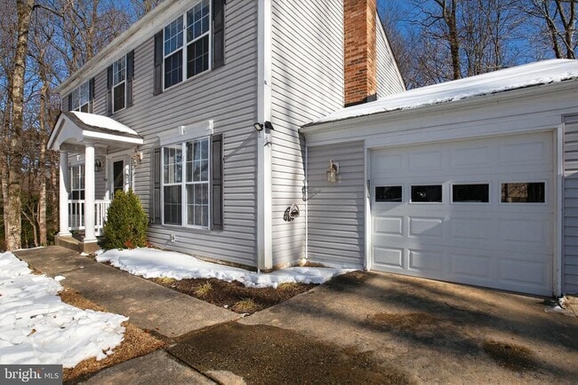 Building Photo - 2705 Vista Ct