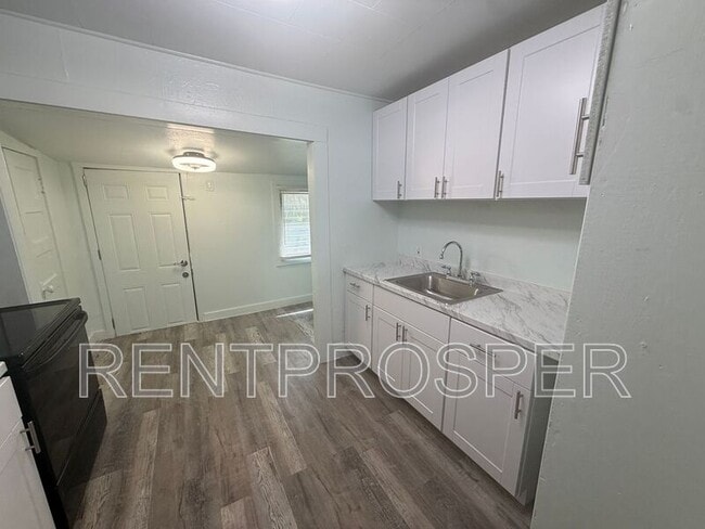 Photo - 716 W Mansfield St