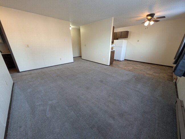 331 Fox Lake Ave Unit 16