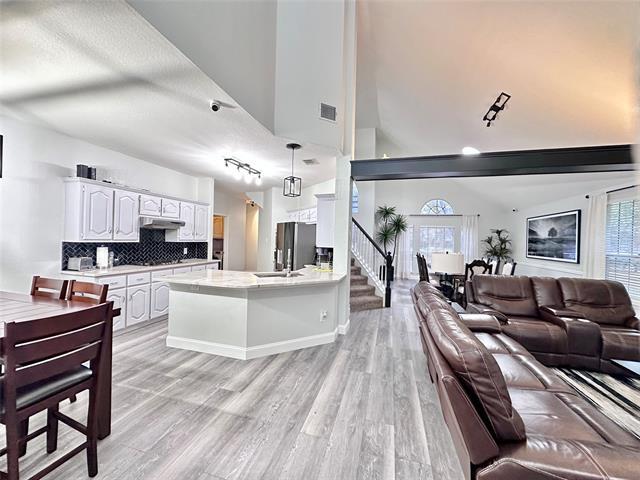 1707 Rosbury Ct