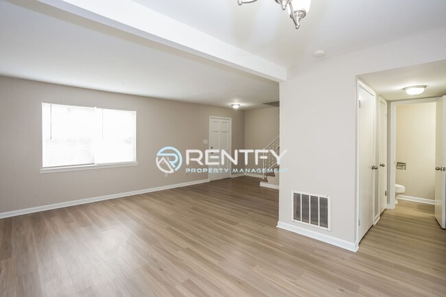 Photo - 11045 Hunter Trail Ln