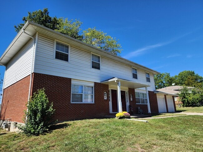 Photo - 405 Brewer Dr