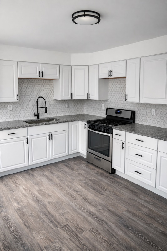 Photo - 3876 W 17th St