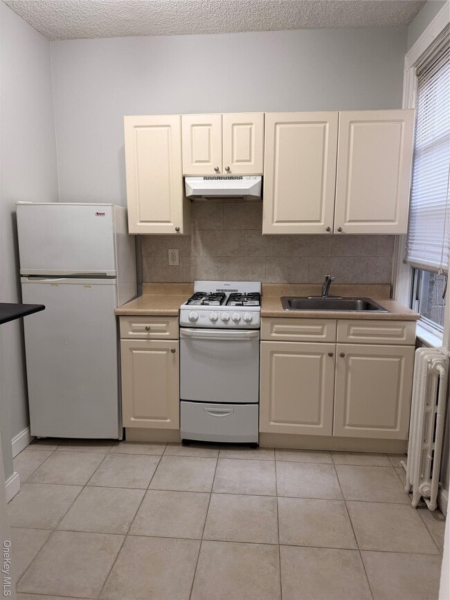 Photo - 1885 Park St Unit 2