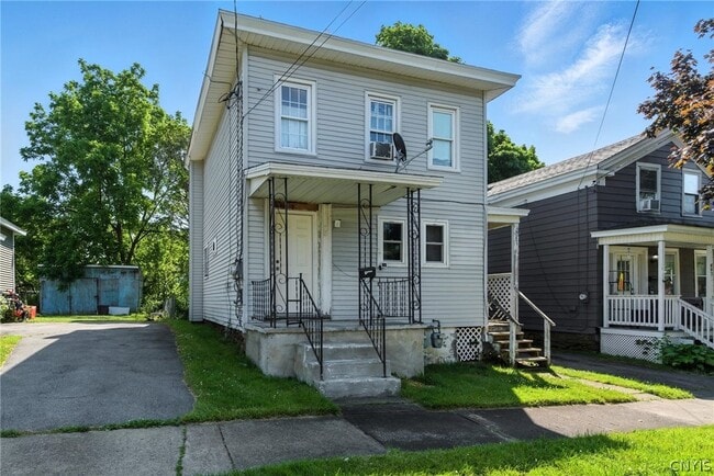 95 Ontario St