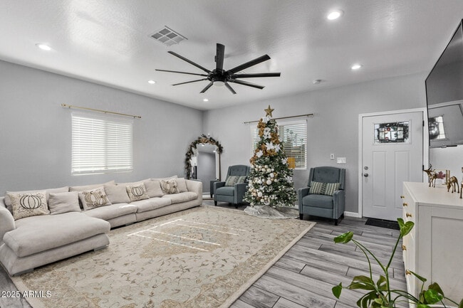 Photo - 4229 N 32nd Ave