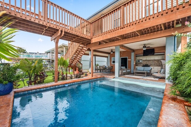 Photo - 5 S Sandpiper