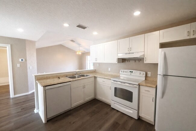 Photo - 4014 Jason Rd