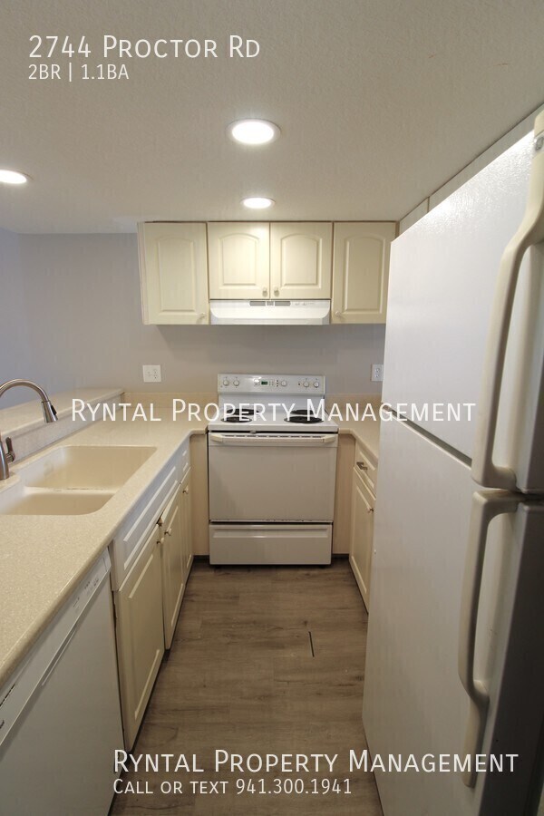 Photo - 2744 Proctor Rd