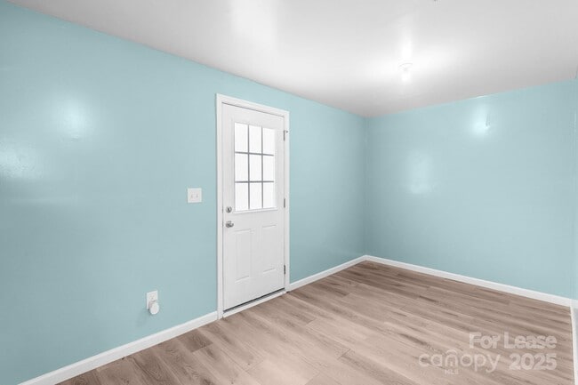 Photo - 2715 Sydney Overlook Ln