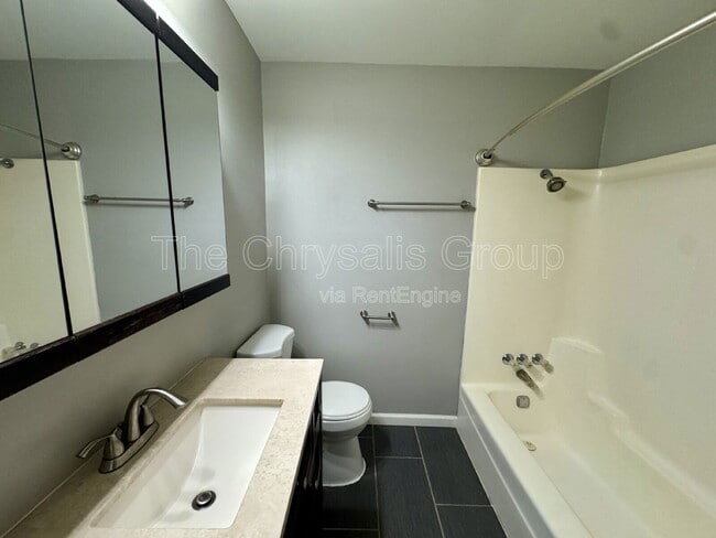 Photo - 600 E McKinley Rd Unit 3a