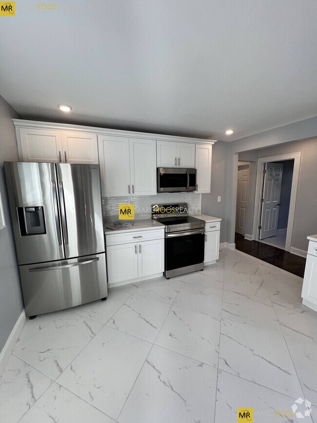 Building Photo - 10 Lawrence St Unit 12 Rental