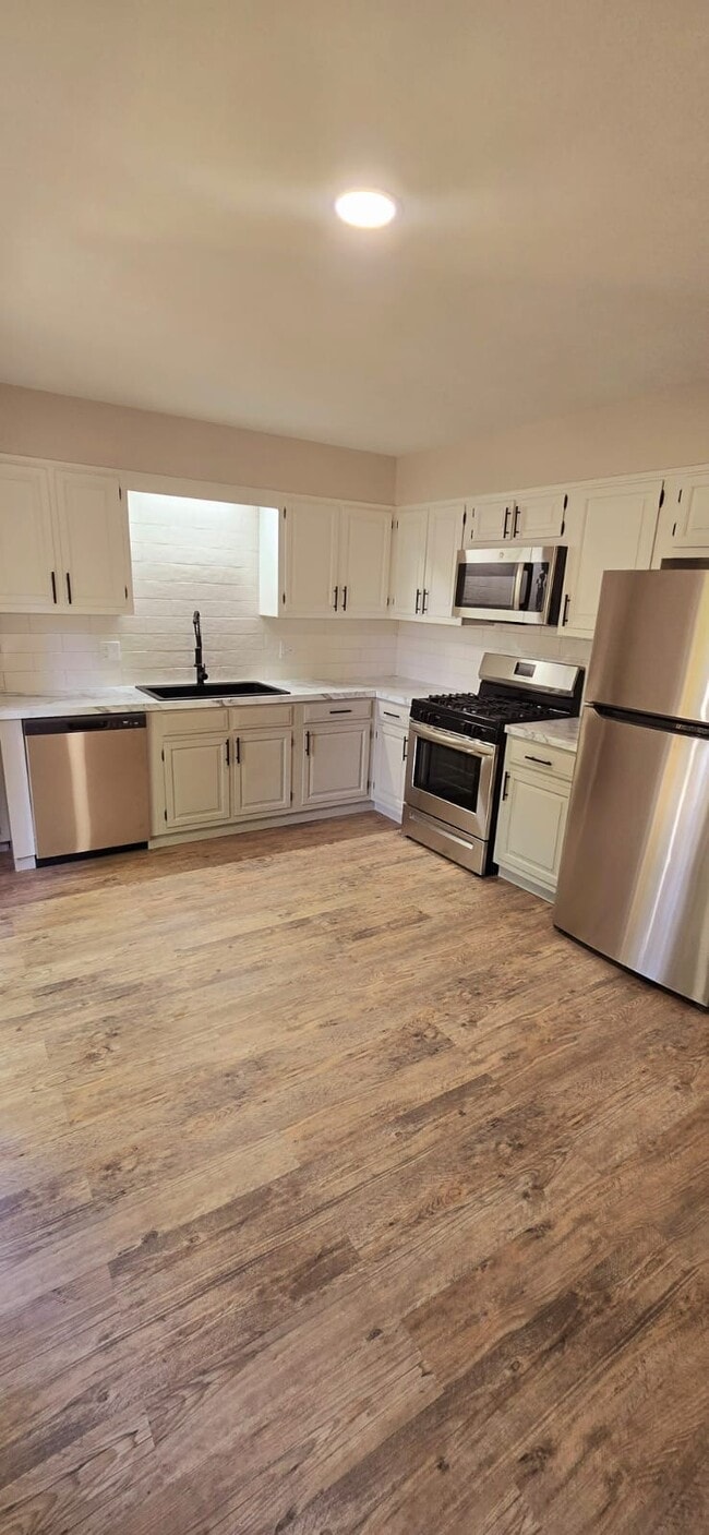 Building Photo - 1263 Gentian Dr SE Rental