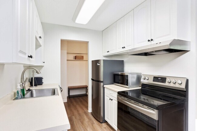 Photo - 1011 11th Ave S Unit 7