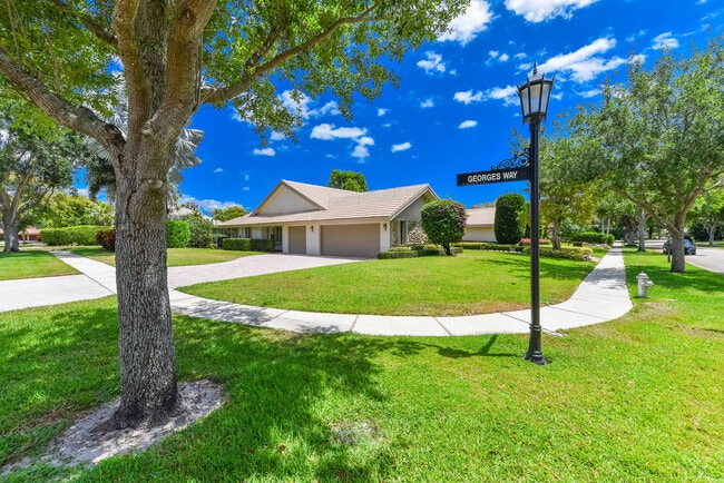 Photo - 3185 St James Dr