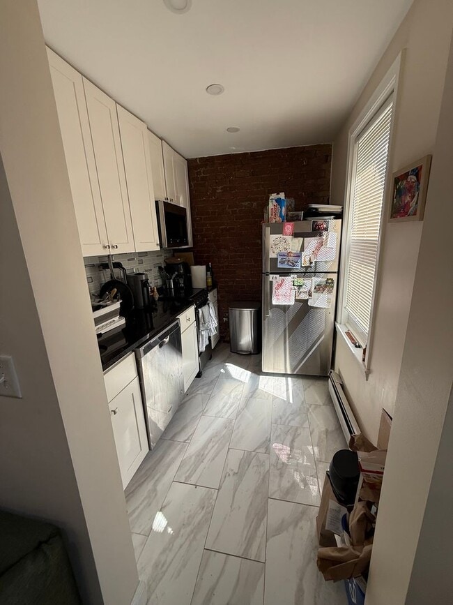 Building Photo - No Brokers Fee, Heat, Hot Water Included, One Bedroom Unit Plus Extra Room, Pets Friendly