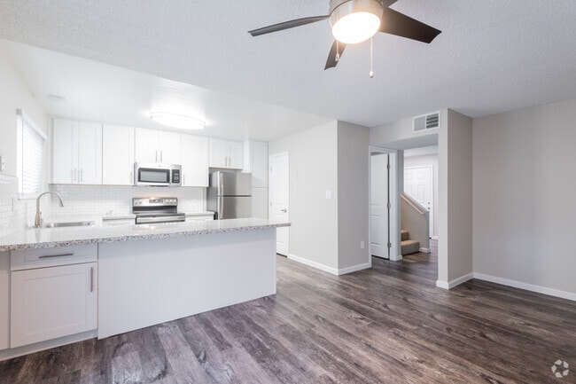 3BR, 2BA