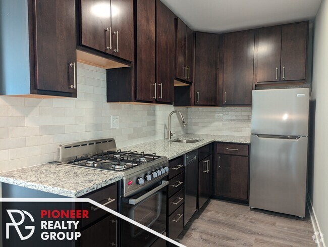 Building Photo - 417 W Barry Ave Unit 2 Rental