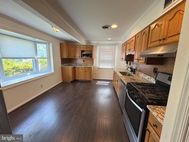 Photo - 721 Crabb Ave