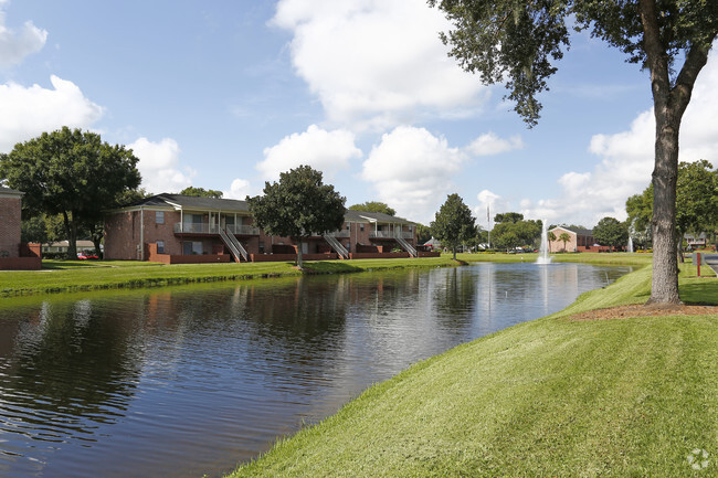 Waterfront view - Carlton Arms of South Lakeland Apartments